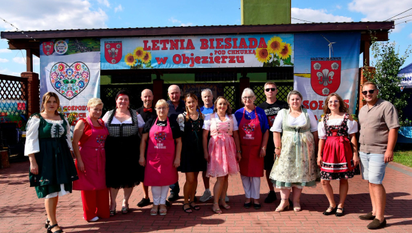 Letnia Biesiada w Objezierzu. Mieszkańcy bawili się w stylu Oktoberfest